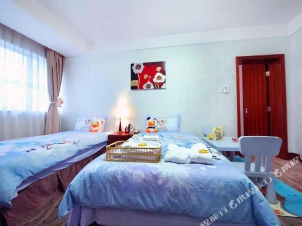 Bed in Xiamen Jingmin Central Hotel