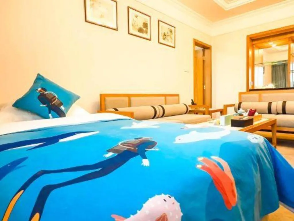 Bed in Xiamen Jingmin Central Hotel