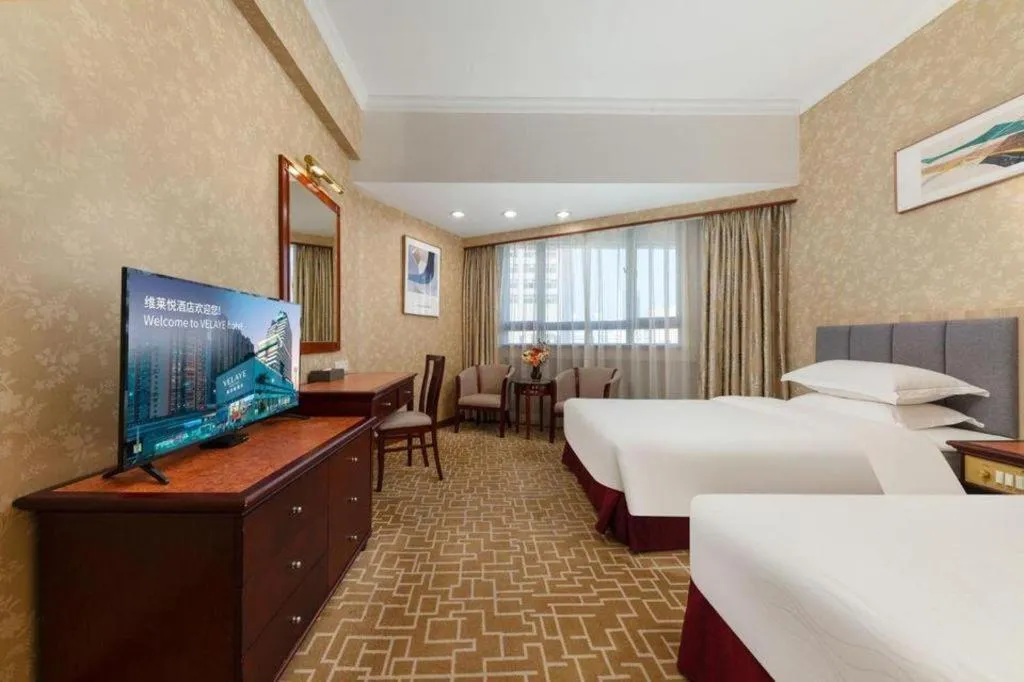 Bed in Century Plaza Hotel