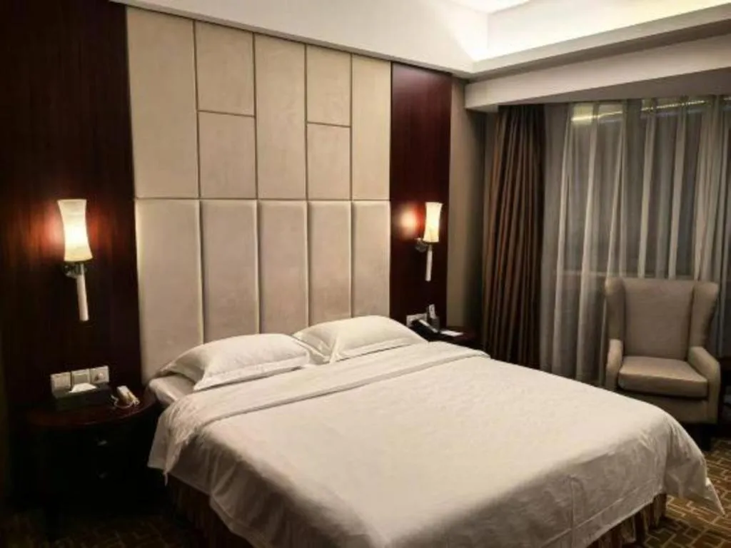 Bed in Century Plaza Hotel