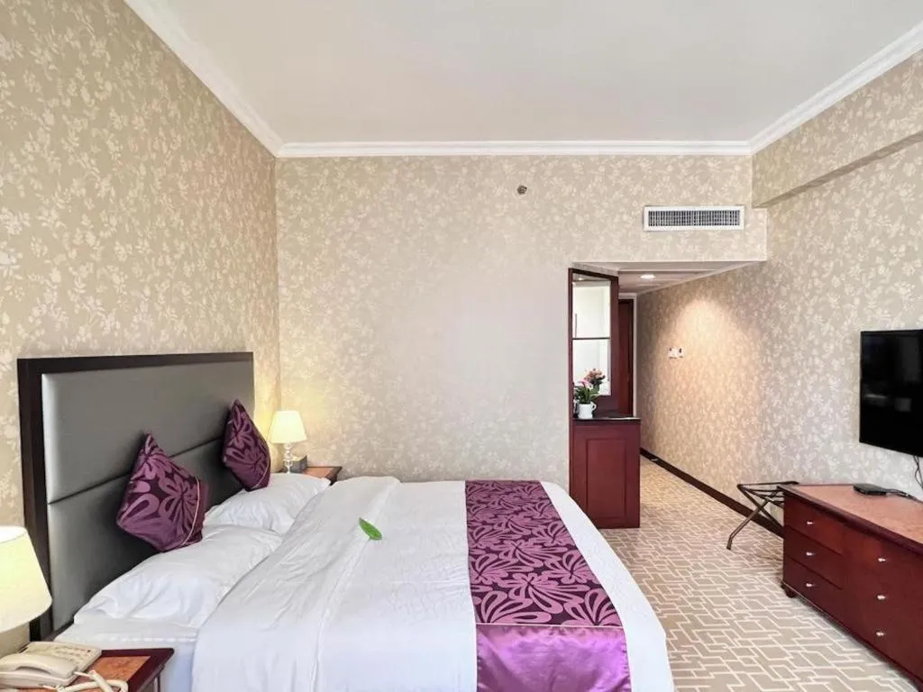 Bed in Century Plaza Hotel