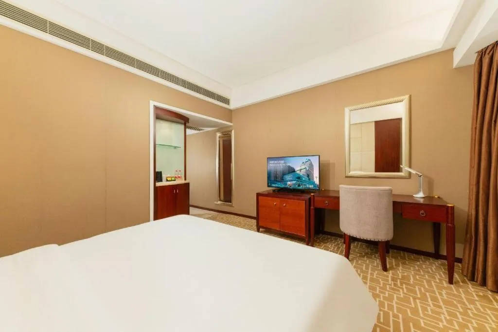 Bed in Century Plaza Hotel