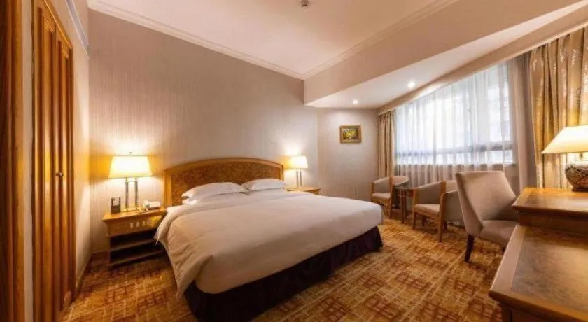 Bed in Century Plaza Hotel