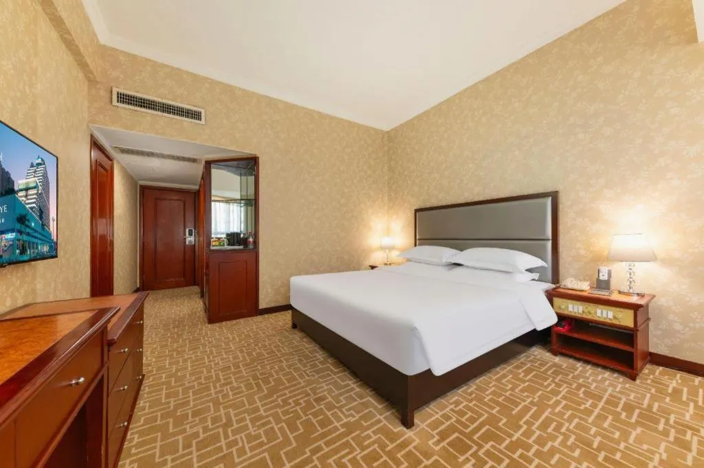 Bed in Century Plaza Hotel