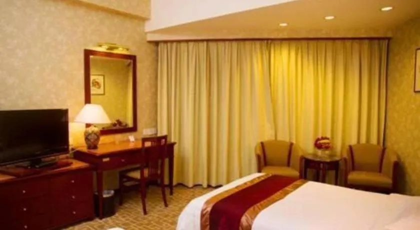 Bed in Century Plaza Hotel