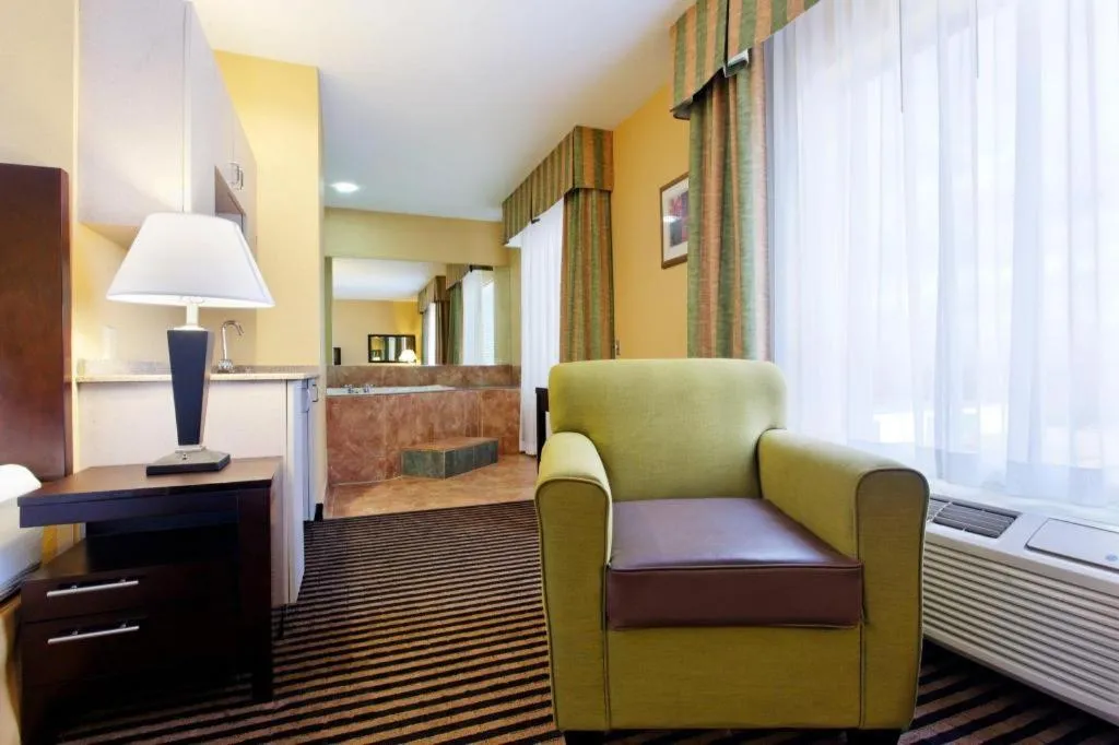 Holiday Inn Express Crockett By IHG