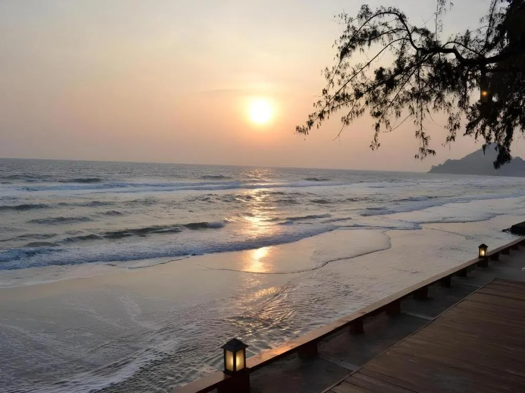 Baan Talay Dao Resort