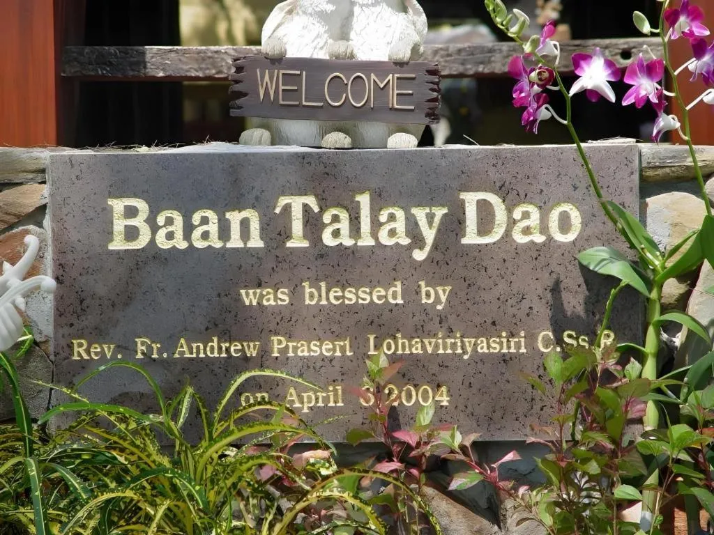 Baan Talay Dao Resort