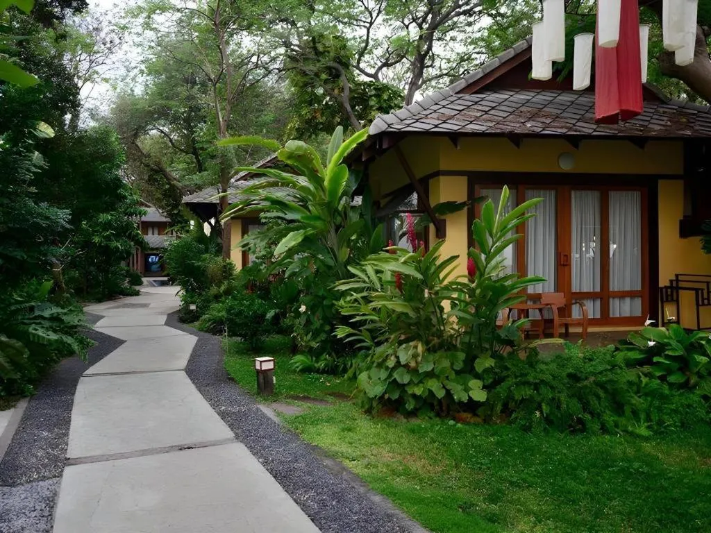 Baan Talay Dao Resort