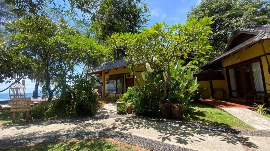 Baan Talay Dao Resort