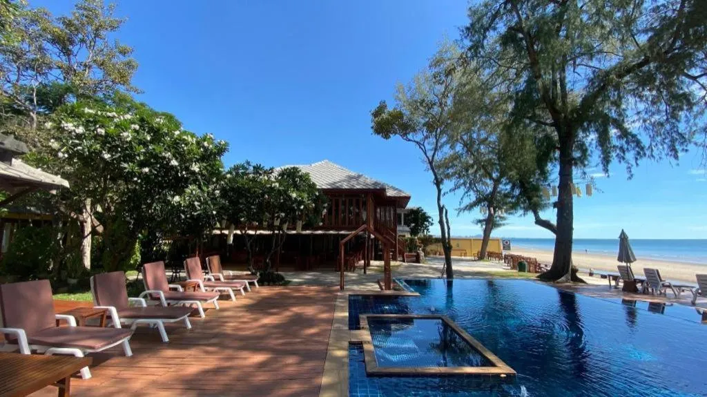 Baan Talay Dao Resort