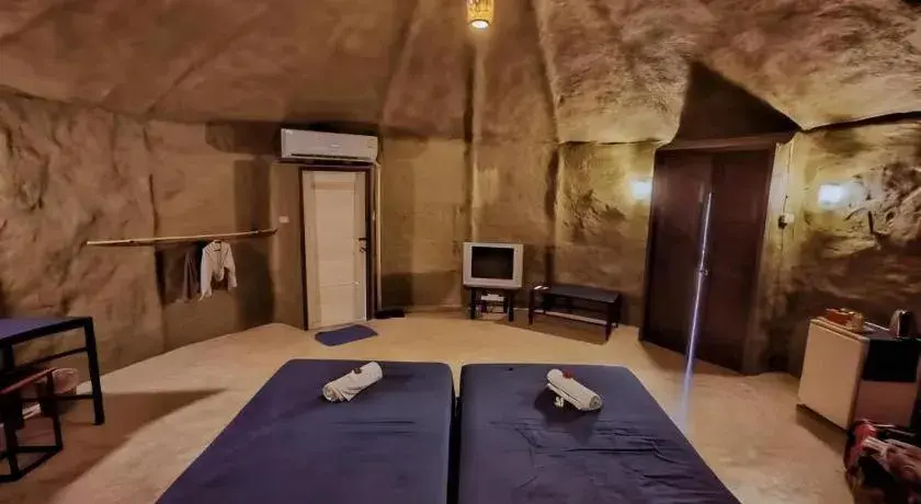 Bed in Avartarn Miracles Hotel Bed in Avartarn Miracles Hotel