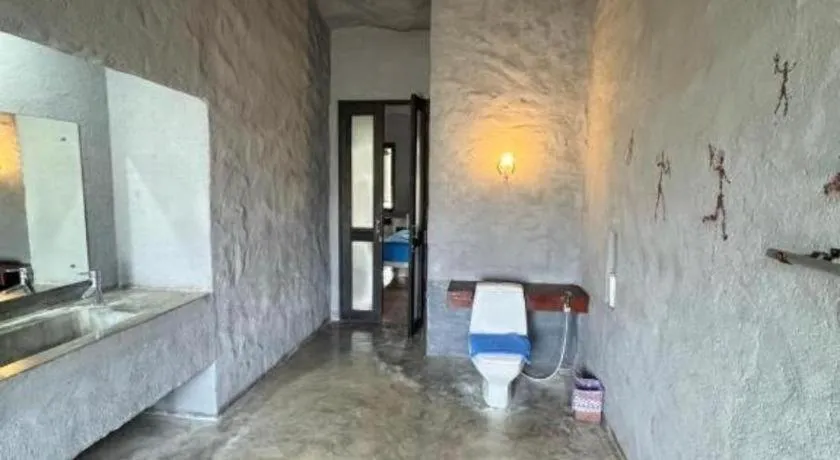 Avartarn Miracles Hotel