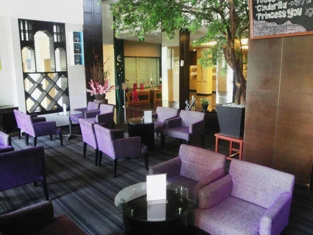 Horison Ultima Makassar