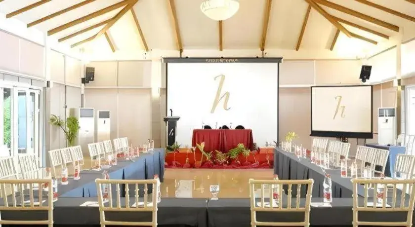 Horison Ultima Makassar Horison Ultima Makassar