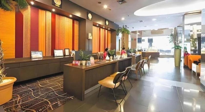 Horison Ultima Makassar