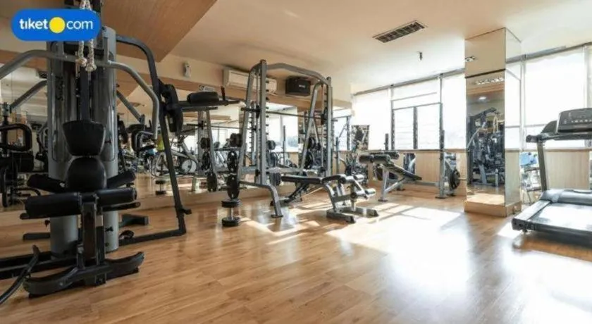 Horison Ultima Makassar