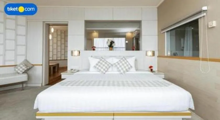 Bed in Horison Ultima Makassar