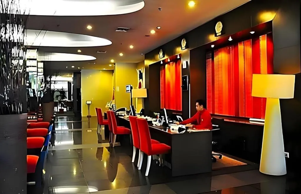 Horison Ultima Makassar