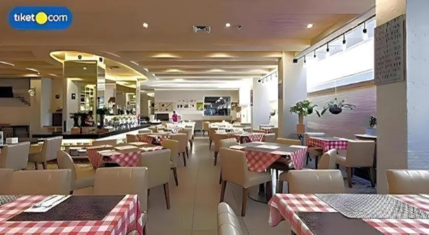 Horison Ultima Makassar