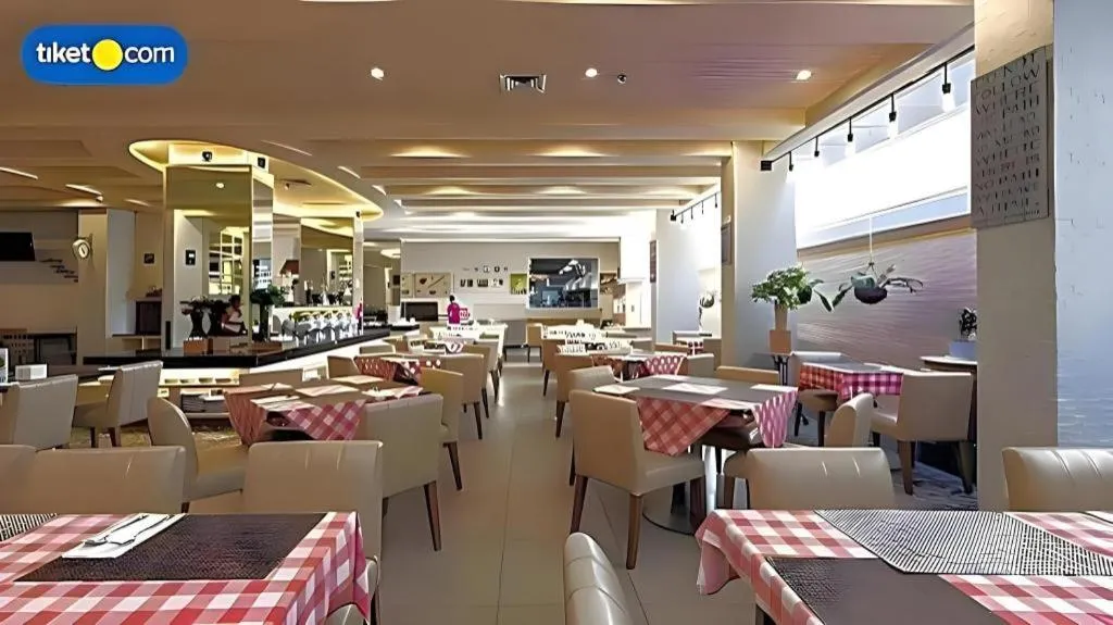 Horison Ultima Makassar