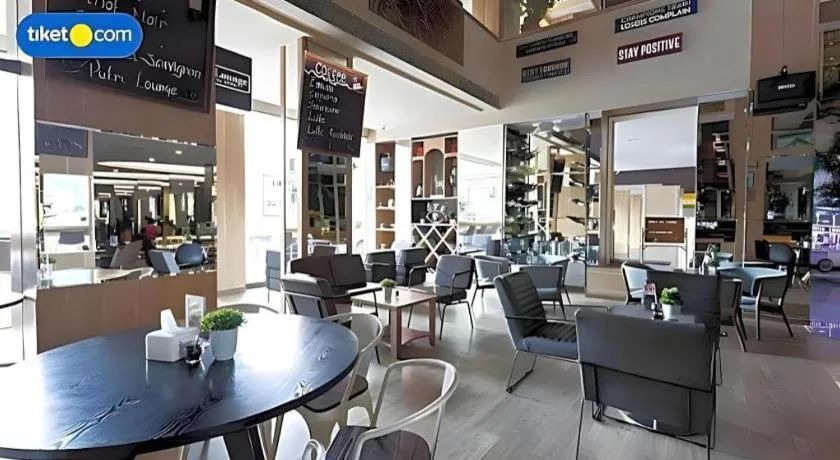 Horison Ultima Makassar