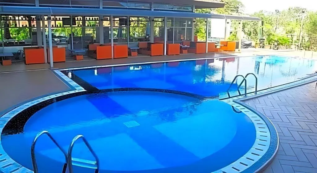 Horison Ultima Makassar