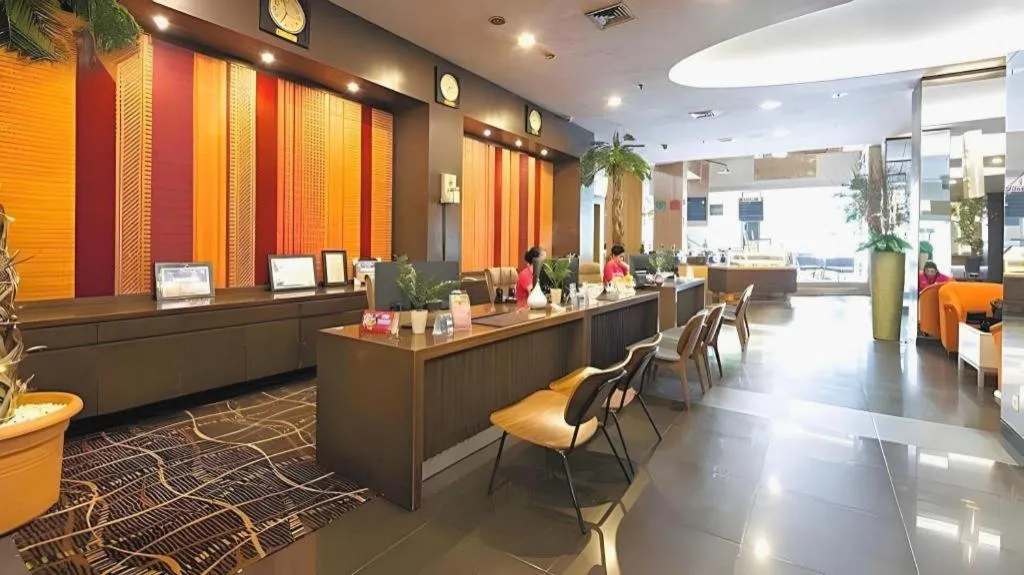 Horison Ultima Makassar