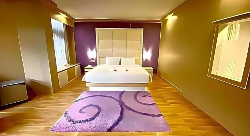 Bed in Horison Ultima Makassar