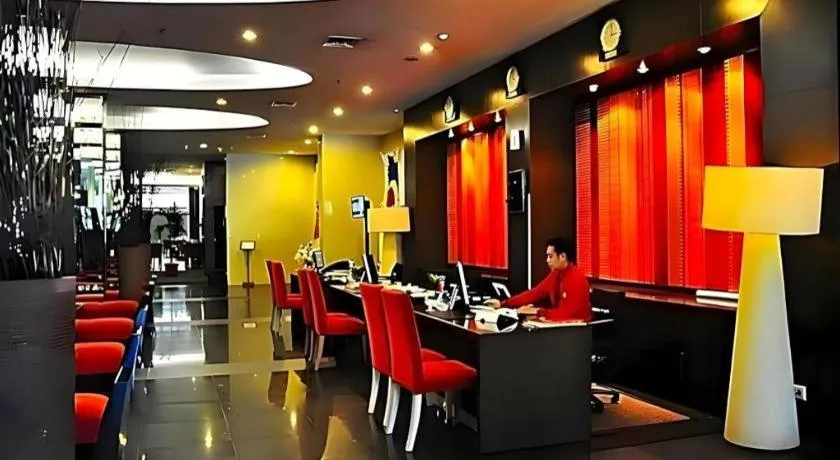 Horison Ultima Makassar