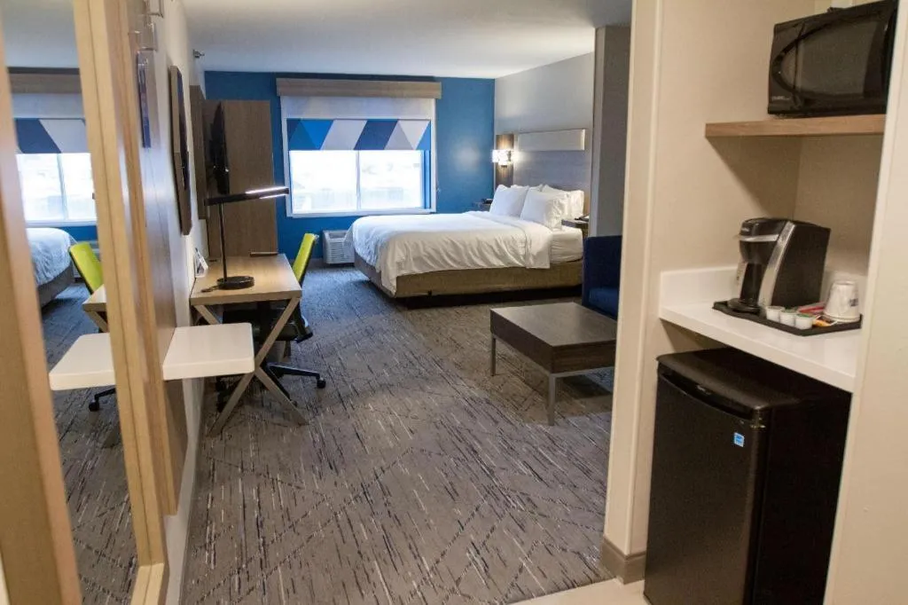 Bed in Holiday Inn Express O'Neill By IHG