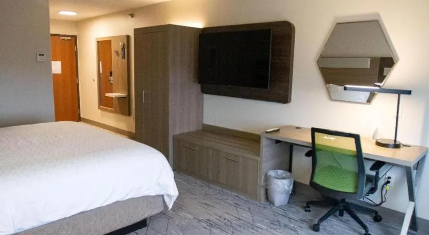 Bed in Holiday Inn Express O'Neill By IHG