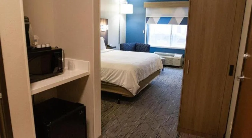 Bed in Holiday Inn Express O'Neill By IHG