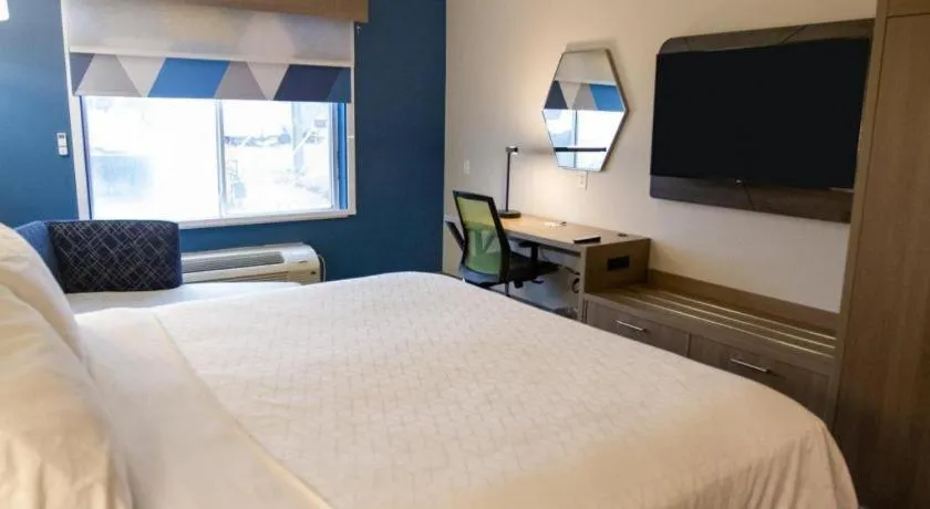 Bed in Holiday Inn Express O'Neill By IHG