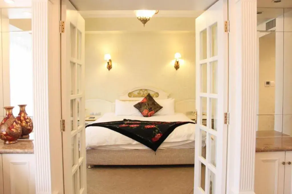 Bed in NanYing Hotel Shanghai Bed in NanYing Hotel Shanghai