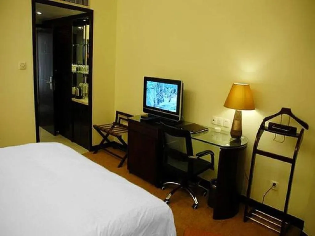 Bed in NanYing Hotel Shanghai