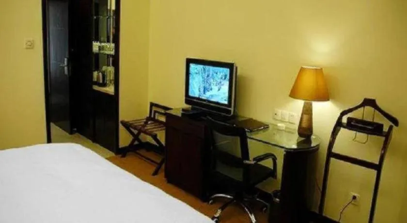 Bed in NanYing Hotel Shanghai