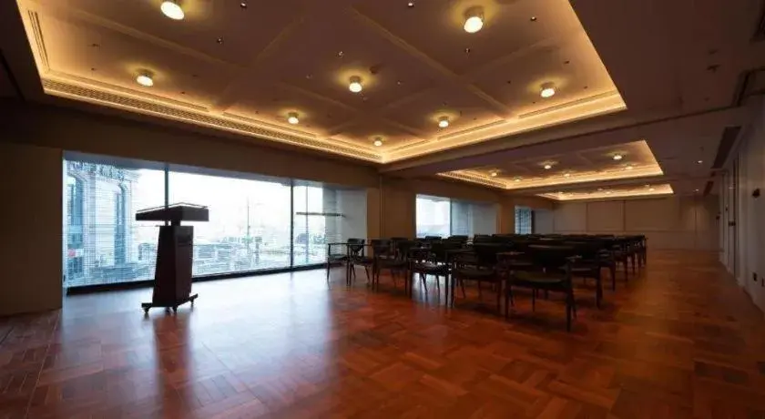 MaxX by Steigenberger Shanghai on the Bund MaxX by Steigenberger Shanghai on the Bund