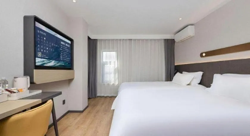 Bed in Jinjiang Inn Shenzhen Airport