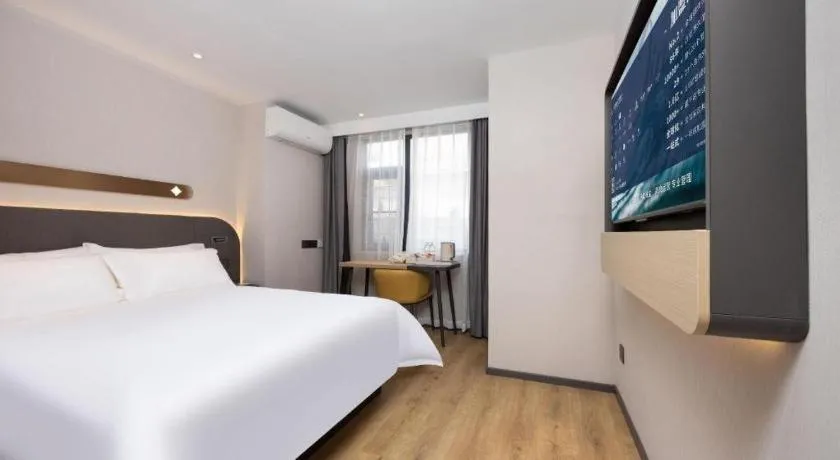 Bed in Jinjiang Inn Shenzhen Airport