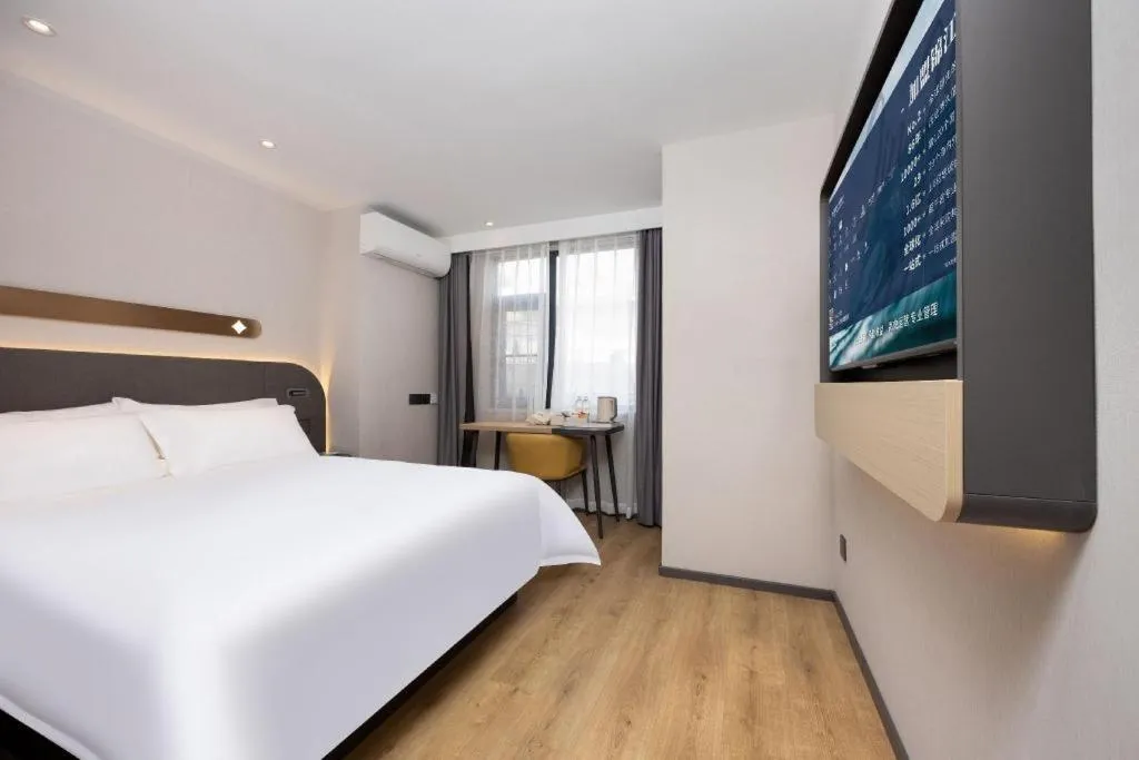 Bed in Jinjiang Inn Shenzhen Airport