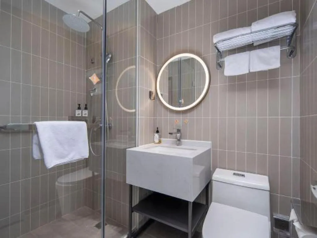 Jinjiang Inn Zhuhai Xiangzhou Qinglv Middle Road Theater