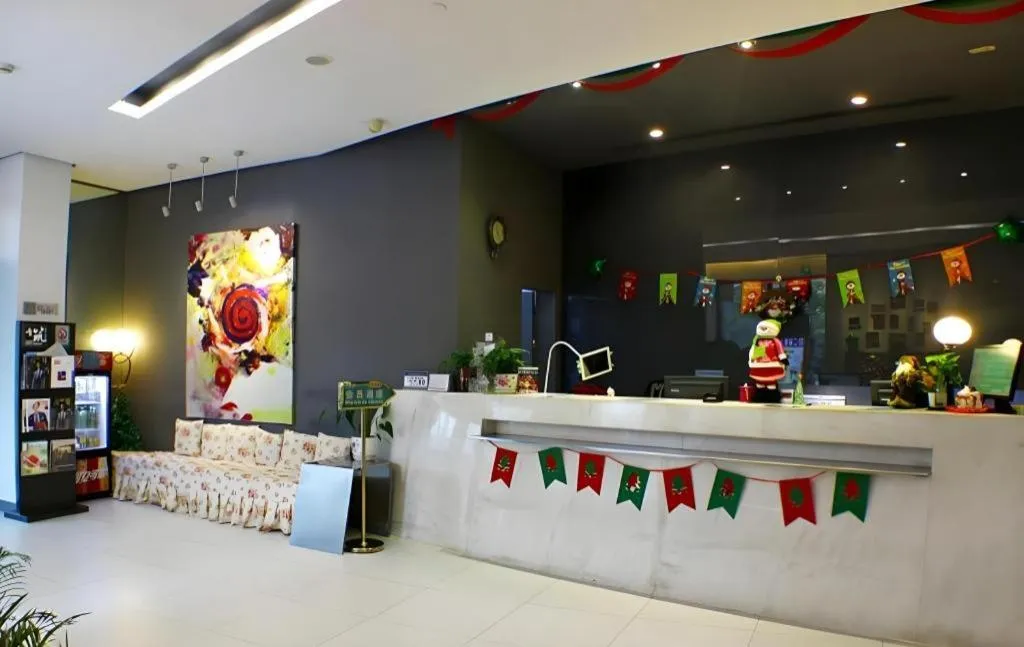 Jinjiang Inn Zhuhai Xiangzhou Qinglv Middle Road Theater