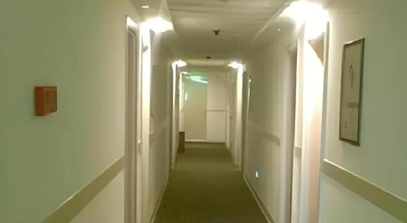 Jinjiang Inn Zhuhai Xiangzhou Qinglv Middle Road Theater