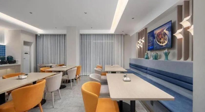 Jinjiang Inn Zhuhai Xiangzhou Qinglv Middle Road Theater