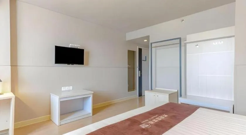 Bed in Jinjiang Inn Zhuhai Xiangzhou Qinglv Middle Road Theater