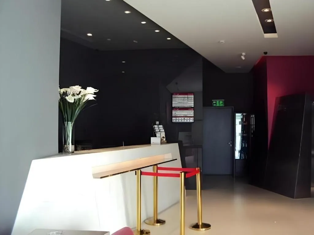 Jinjiang Inn Zhuhai Xiangzhou Qinglv Middle Road Theater