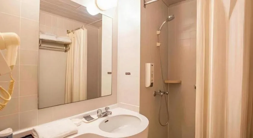 JinJiang Inn Chendu Taikoo Li Dongfeng Bridge