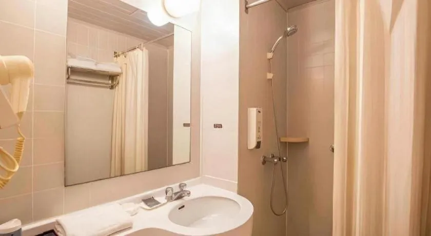 JinJiang Inn Chendu Taikoo Li Dongfeng Bridge