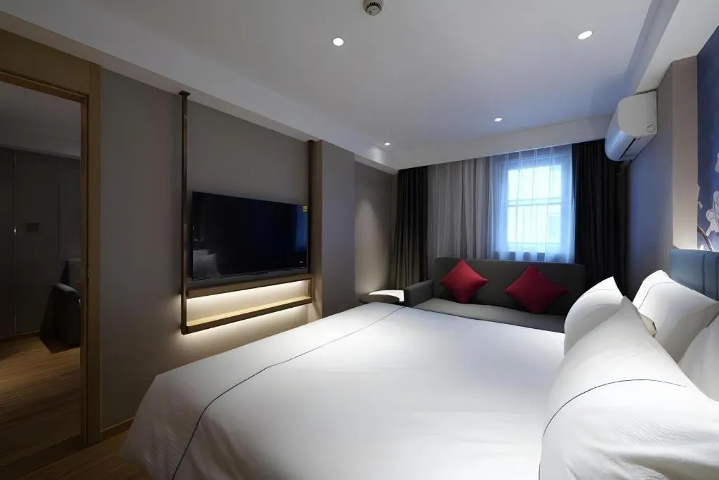 Bed in Jinjiang Inn Shanghai Lujiazui